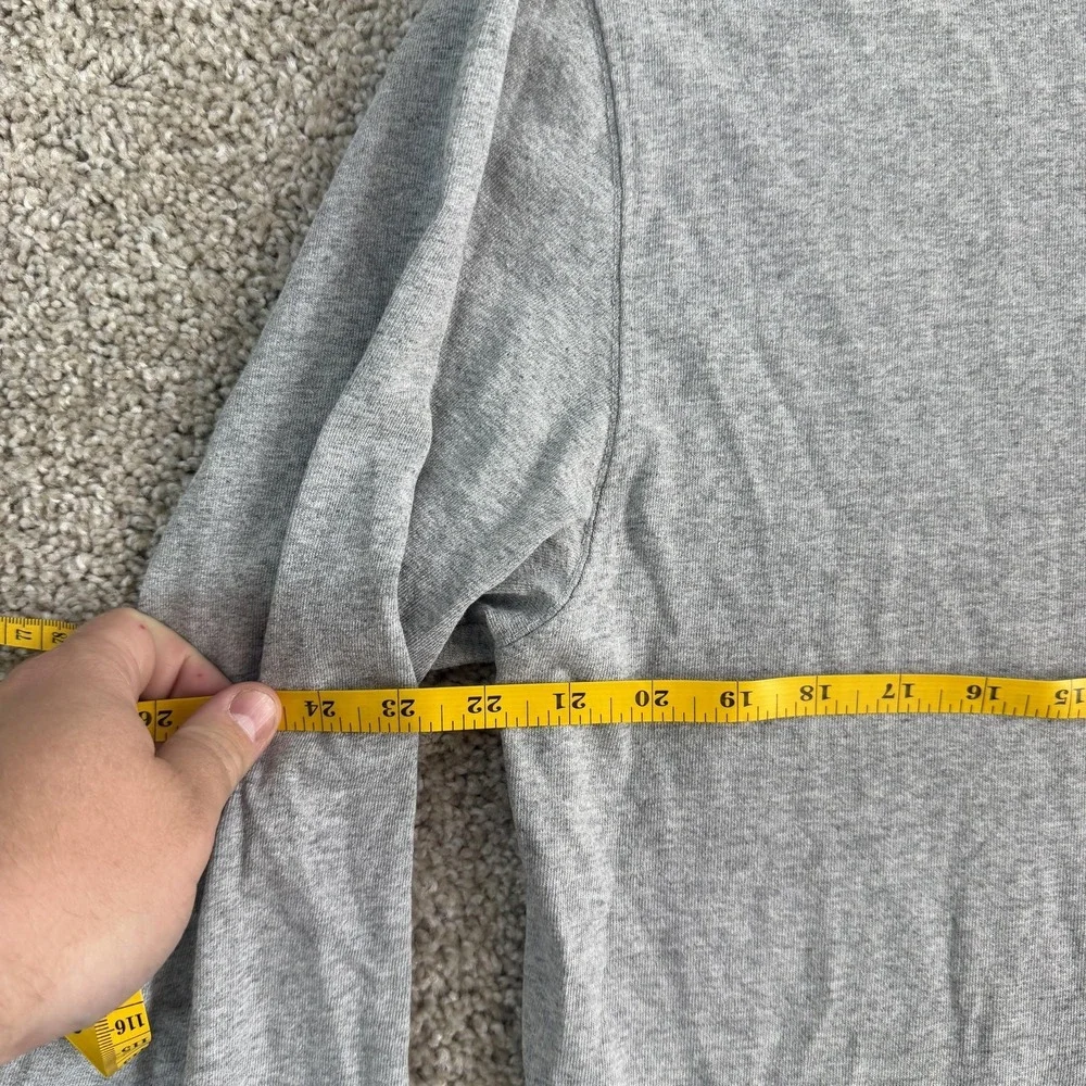 Carhartt Loose Fit Long Sleeve Shirt Mens Medium Gray Pocket Logo Tee T-Shirt